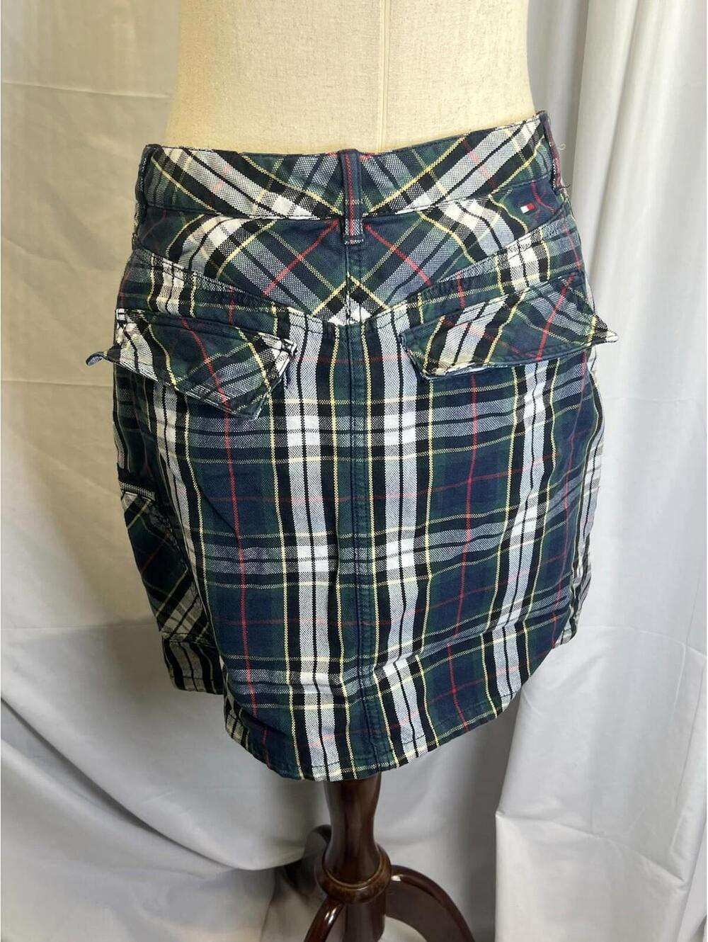 Tommy Hilfiger Jeans Classic Tartan Plaid Skirt With 5 Pockets VTG Sz 6 EUC Y2K - Picture 8 of 9